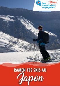 Poser pour Les aventuriers voyageurs – Ramen tes skis au Japon (hors-série aventure)