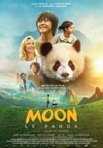 Poser pour Moon le Panda