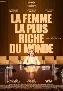 Poser pour La femme la plus riche du monde