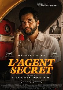 Poser pour L’agent secret